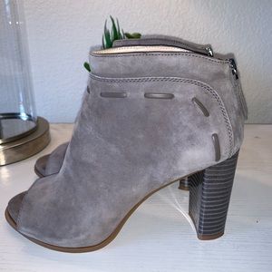 NINE WEST TAUPE BOOTIES